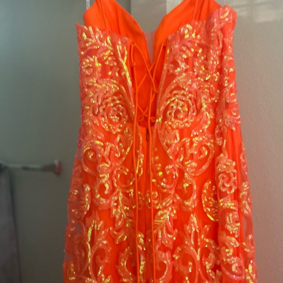 Bright orange mermaid style party dress - Picture 6 of 6